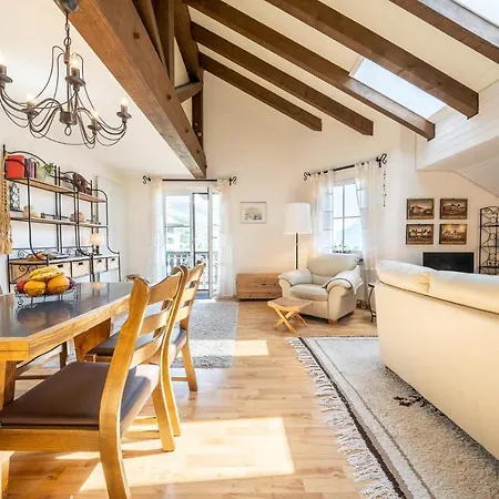 5401 Grosszuegige Dachgeschoss-wohnung Mit Parkettboden Und Balkon - Moderne Und Helle Gestaltung * Vulpera