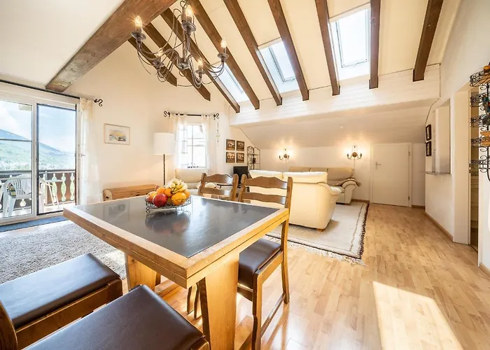 5401 Grosszuegige Dachgeschoss-wohnung Mit Parkettboden Und Balkon - Moderne Und Helle Gestaltung * Vulpera